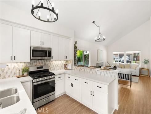 9 Via Olorosa , Rancho Santa Margarita, CA