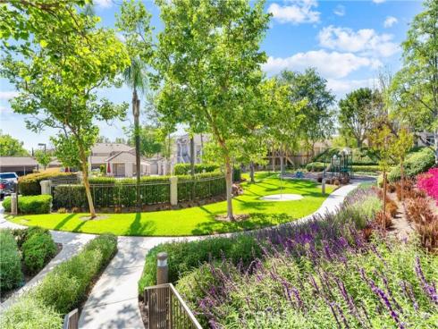 9  Escarlata  , Rancho Santa Margarita, CA