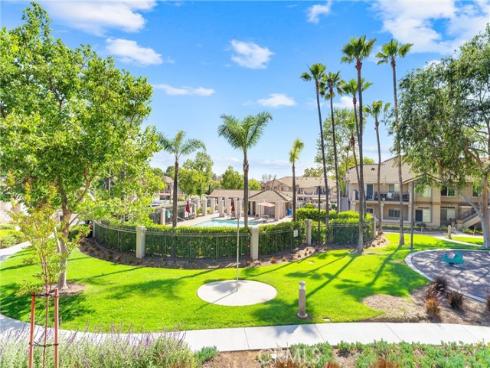 9  Escarlata  , Rancho Santa Margarita, CA