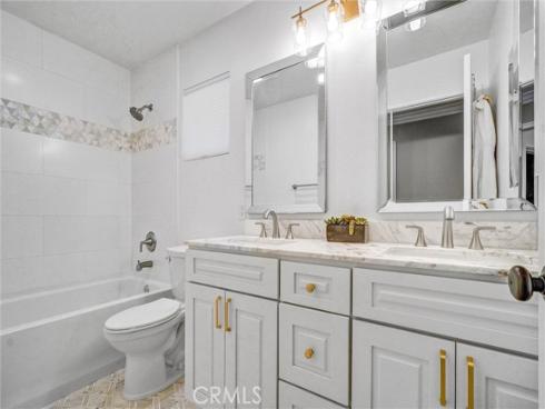 16  Via Boyero  , Rancho Santa Margarita, CA