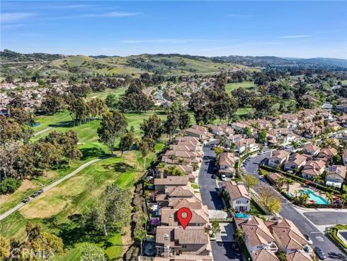 27 Via Floria , Rancho Santa Margarita, CA