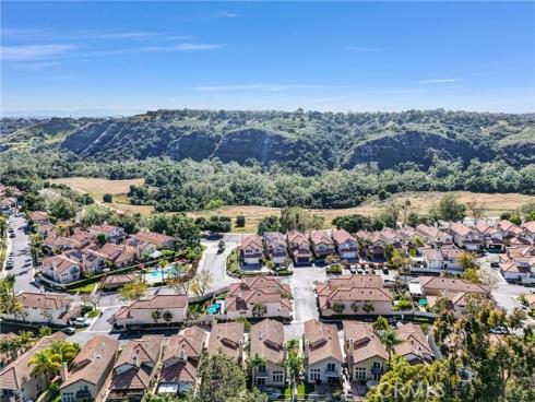 27 Via Floria , Rancho Santa Margarita, CA