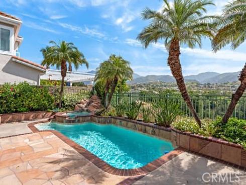 18  Beaconsfield  , Rancho Santa Margarita, CA