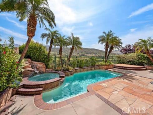 18  Beaconsfield  , Rancho Santa Margarita, CA
