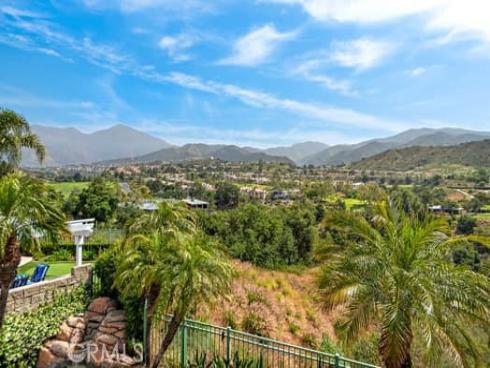 18  Beaconsfield  , Rancho Santa Margarita, CA