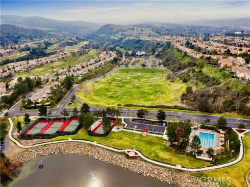 18  Beaconsfield  , Rancho Santa Margarita, CA