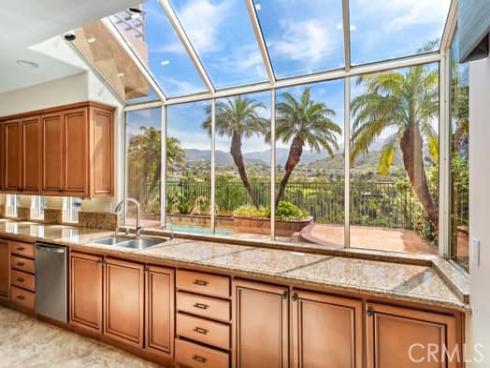 18  Beaconsfield  , Rancho Santa Margarita, CA