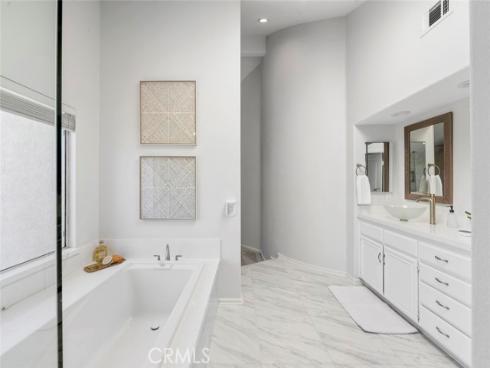 30 Wakonda , Rancho Santa Margarita, CA