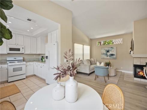 20 Via Jolitas , Rancho Santa Margarita, CA