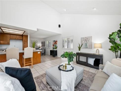 16 Snowberry , Rancho Santa Margarita, CA