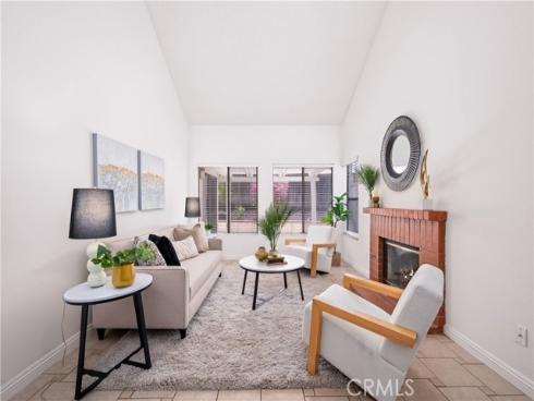 16 Snowberry , Rancho Santa Margarita, CA