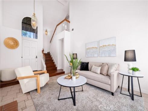 16 Snowberry , Rancho Santa Margarita, CA