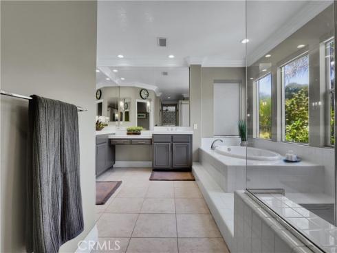 58 Rolling Ridge , Rancho Santa Margarita, CA