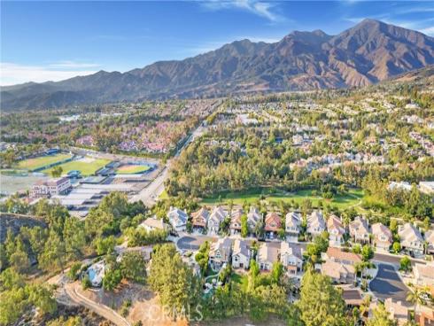 8 Summitcrest , Rancho Santa Margarita, CA