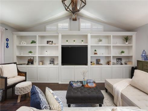 9 Calle Larspur , Rancho Santa Margarita, CA