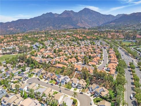 15  Calle Albarda  , Rancho Santa Margarita, CA