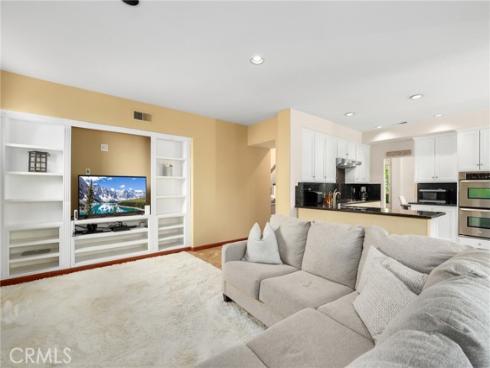 61 Summitcrest , Rancho Santa Margarita, CA