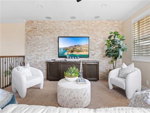 10 Summit Court, Rancho Santa Margarita, CA