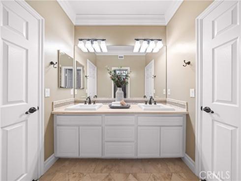 10 Summit Court, Rancho Santa Margarita, CA