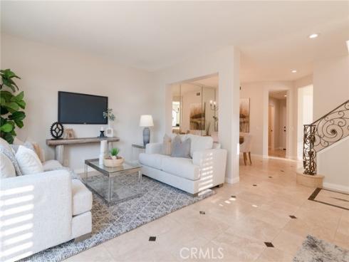 5 Via Floria , Rancho Santa Margarita, CA