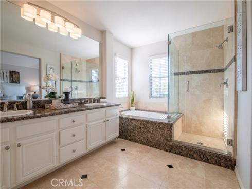 5 Via Floria , Rancho Santa Margarita, CA