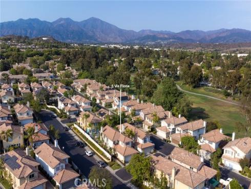 5 Via Floria , Rancho Santa Margarita, CA