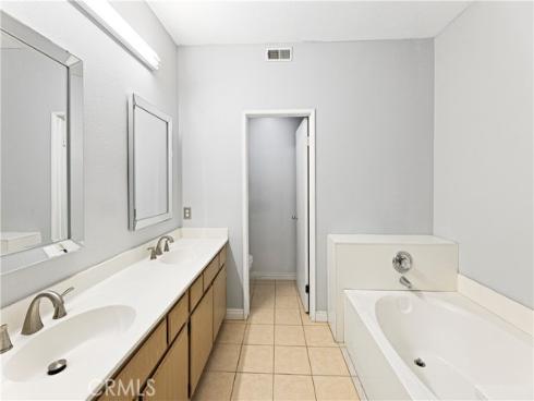 70 Abrigo , Rancho Santa Margarita, CA