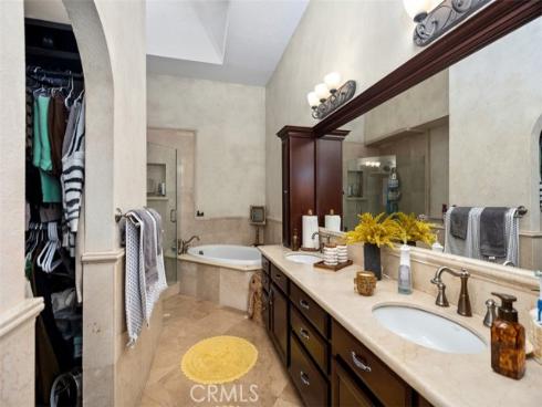 23 Calle Christina , Rancho Santa Margarita, CA