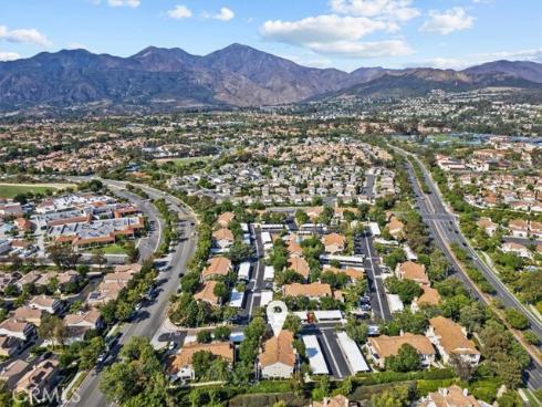 28 Via Terrano , Rancho Santa Margarita, CA