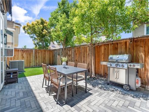 33 Willowbrook Lane, Rancho Santa Margarita, CA