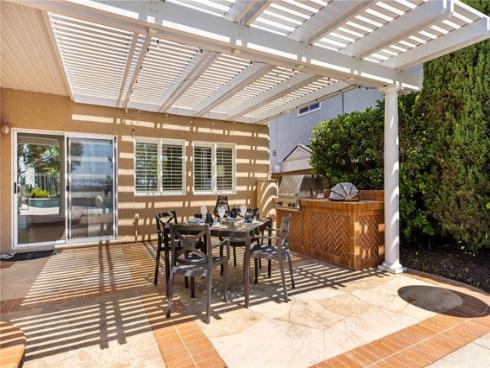 33 Las Pisadas , Rancho Santa Margarita, CA