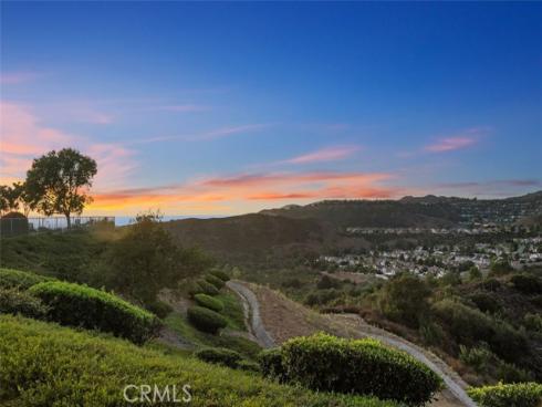 2  Via Bandada  , Rancho Santa Margarita, CA