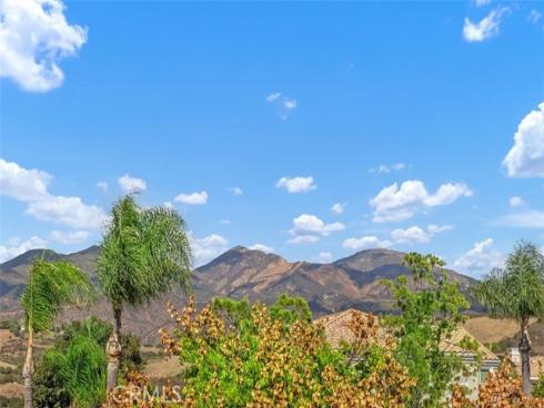 2  Via Bandada  , Rancho Santa Margarita, CA