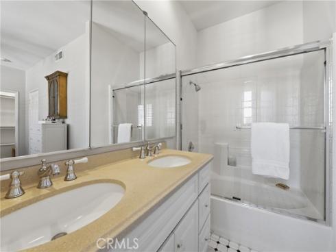 17  Calle De Suenos  , Rancho Santa Margarita, CA