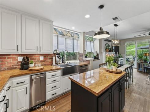 21352  Silvertree Lane  , Rancho Santa Margarita, CA