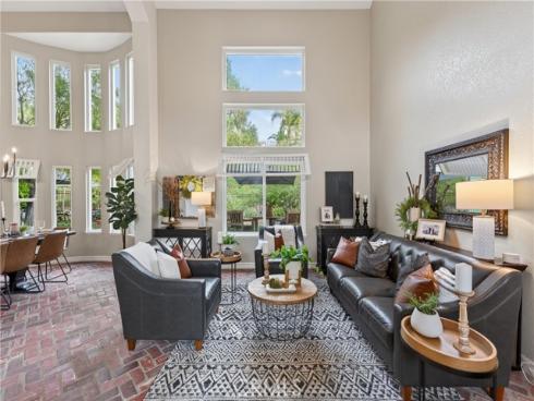 21352  Silvertree Lane  , Rancho Santa Margarita, CA