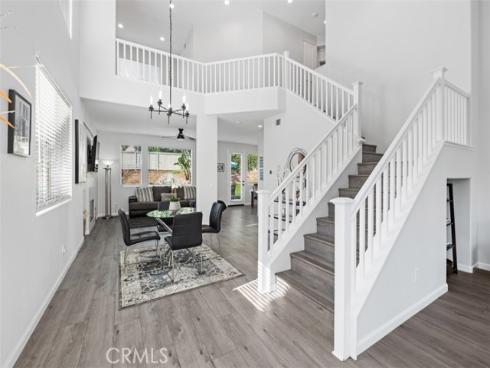 7  Calle De Luna  , Rancho Santa Margarita, CA