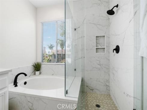 7  Calle De Luna  , Rancho Santa Margarita, CA