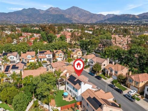 7  Calle De Luna  , Rancho Santa Margarita, CA