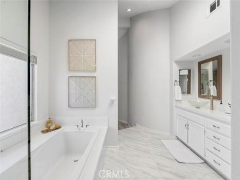 30 Wakonda , Rancho Santa Margarita, CA