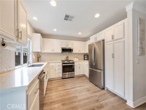 6  Via Hacienda  , Rancho Santa Margarita, CA