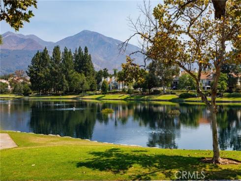 225  Montana Del Lago   Drive, Rancho Santa Margarita, CA