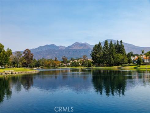 225  Montana Del Lago   Drive, Rancho Santa Margarita, CA