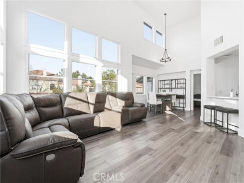 4  Paseo Estrellas  , Rancho Santa Margarita, CA