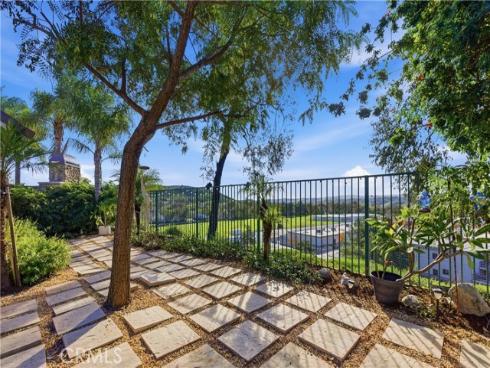 39  Grassy Knoll  , Rancho Santa Margarita, CA