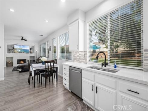 7  Calle De Luna  , Rancho Santa Margarita, CA