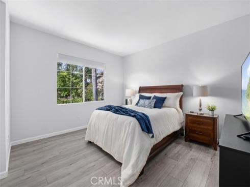 7  Calle De Luna  , Rancho Santa Margarita, CA