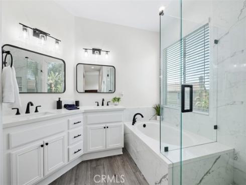 7  Calle De Luna  , Rancho Santa Margarita, CA