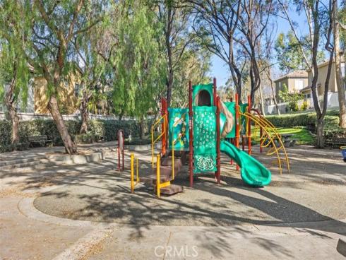 7  Calle De Luna  , Rancho Santa Margarita, CA