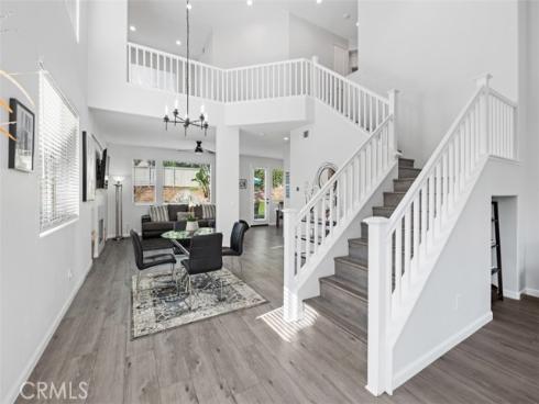 7  Calle De Luna  , Rancho Santa Margarita, CA